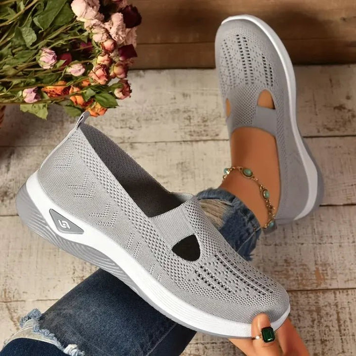Akira | Orthopedic Comfort Sneakers - Ciara & Fiona