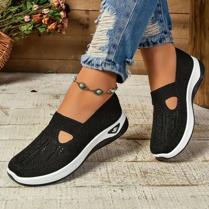 Akira | Orthopedic Comfort Sneakers - Ciara & Fiona