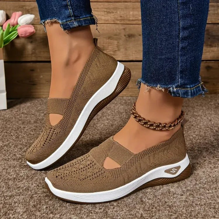 Akira | Orthopedic Comfort Sneakers - Ciara & Fiona