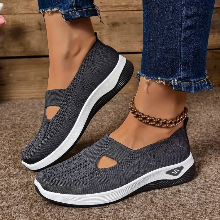 Akira | Orthopedic Comfort Sneakers - Ciara & Fiona