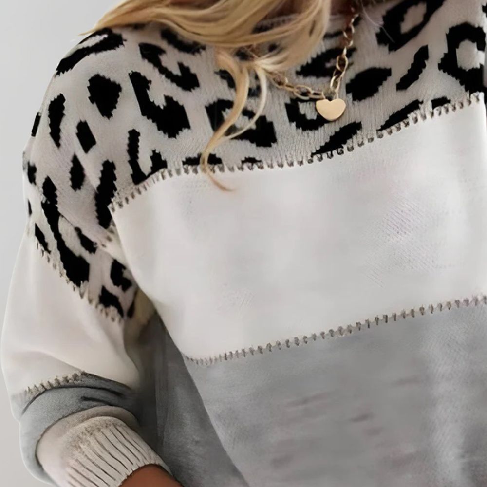 CINDY | Sweater with Knit and Character - Ciara & Fiona
