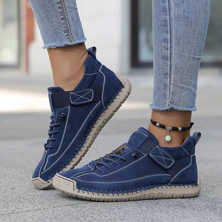 Claudie | Comfortable Orthopedic Sneakers - Ciara & Fiona