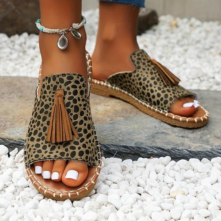 Elianne | Comfortable Flat Sandals - Ciara & Fiona