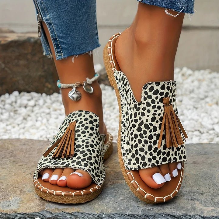 Elianne | Comfortable Flat Sandals - Ciara & Fiona