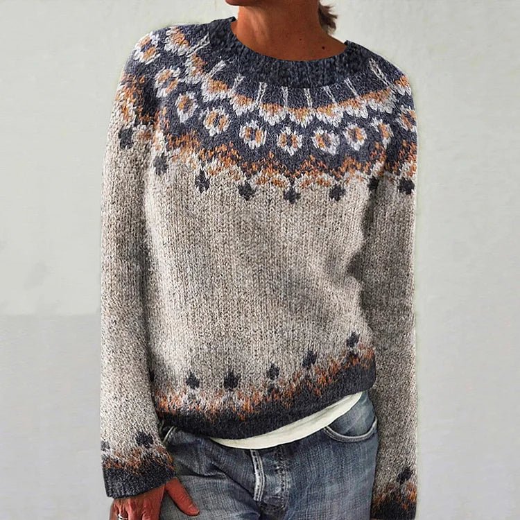 Hanna | Geometric Contrast Sweater - Ciara & Fiona