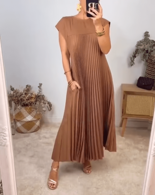Jazlyn | Elegant Sophisticated Dress - Ciara & Fiona