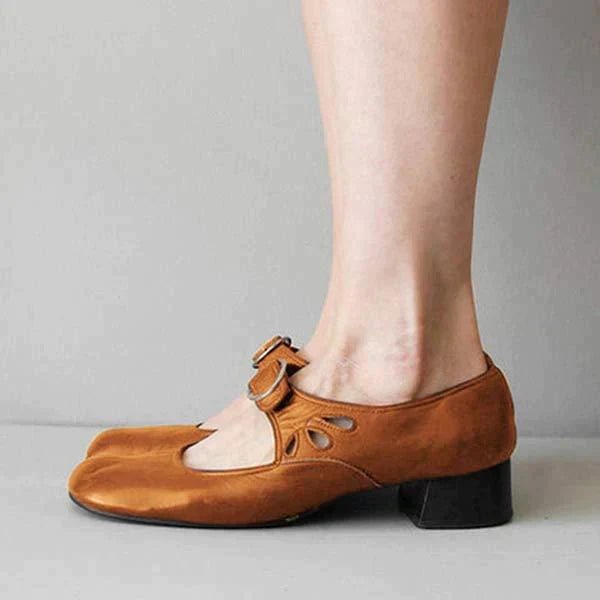 Lori | Classic leather sandals with heel - Ciara & Fiona