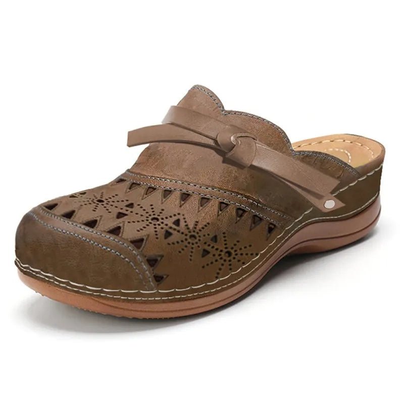Lya | Comfortable Everyday Clogs - Ciara & Fiona