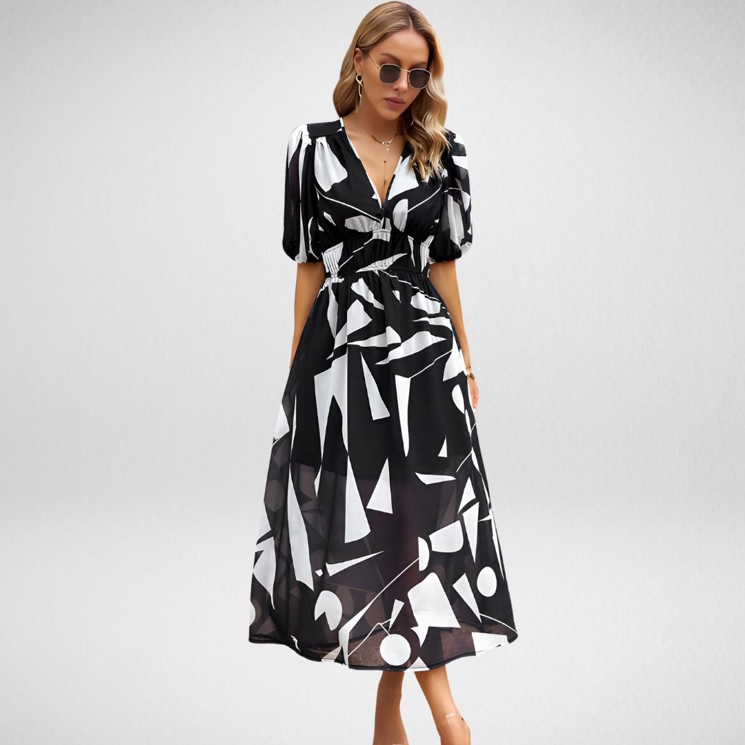 Meredith | Charming V - neck dress - Ciara & Fiona