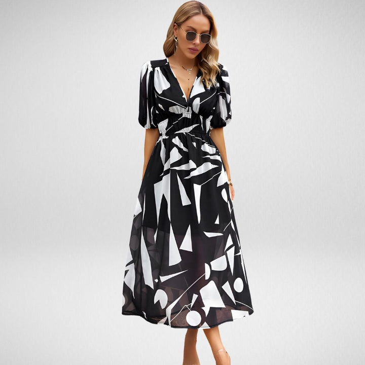 Meredith | Charming V - neck dress - Ciara & Fiona