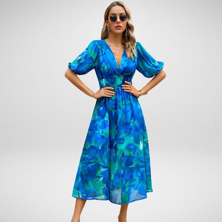 Meredith | Charming V - neck dress - Ciara & Fiona