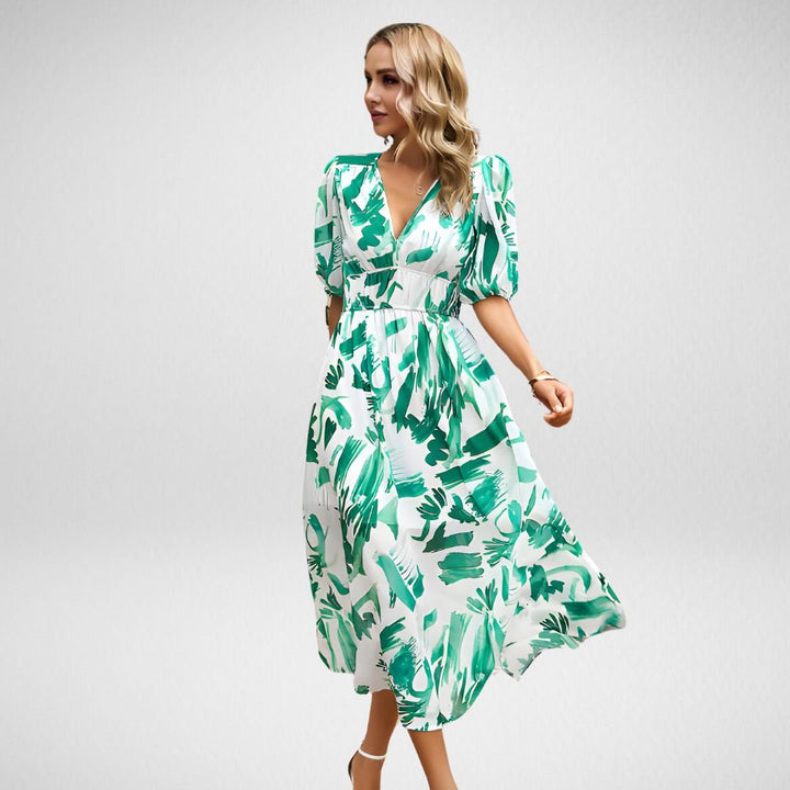 Meredith | Charming V - neck dress - Ciara & Fiona