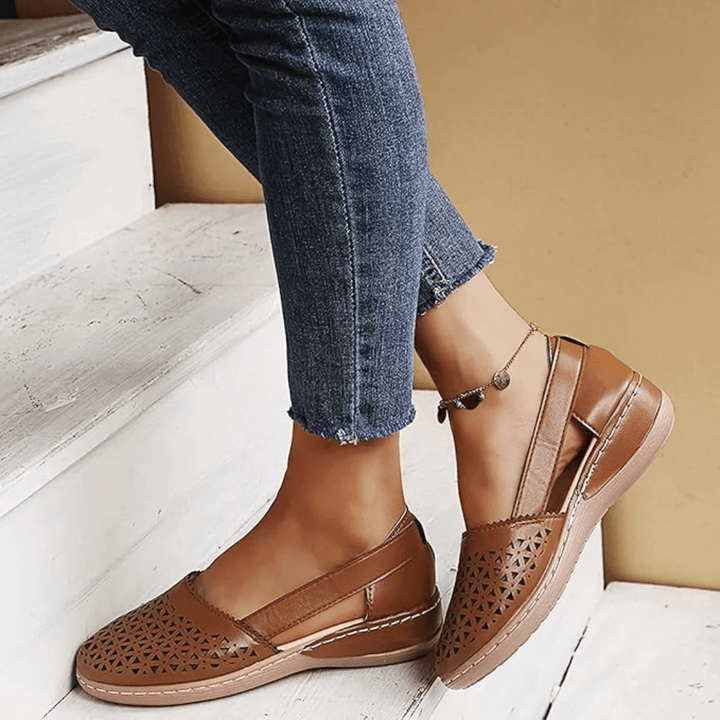 Pearl | Orthopedic Shoes - Ciara & Fiona
