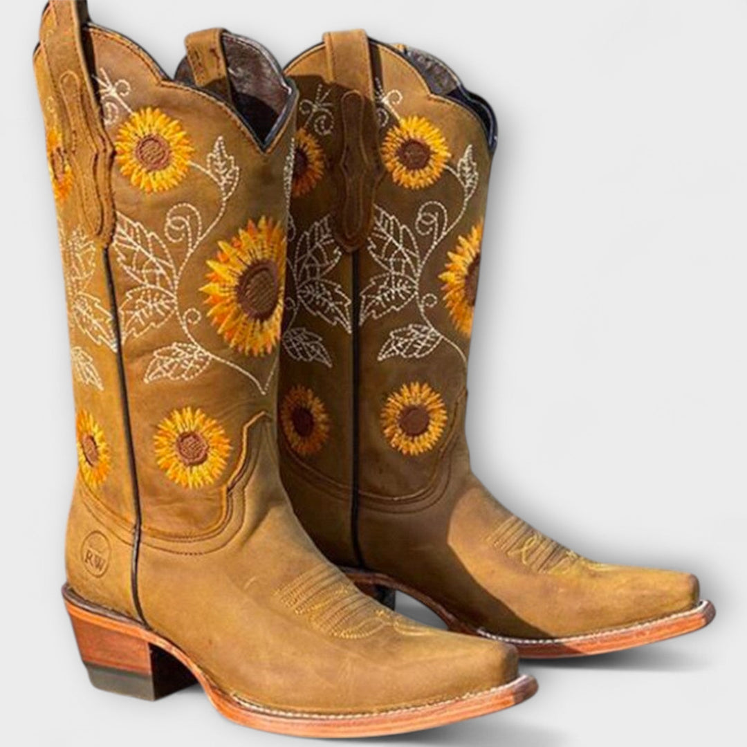 SUNHAVEN BOOTS | Bold Elegance - Ciara & Fiona