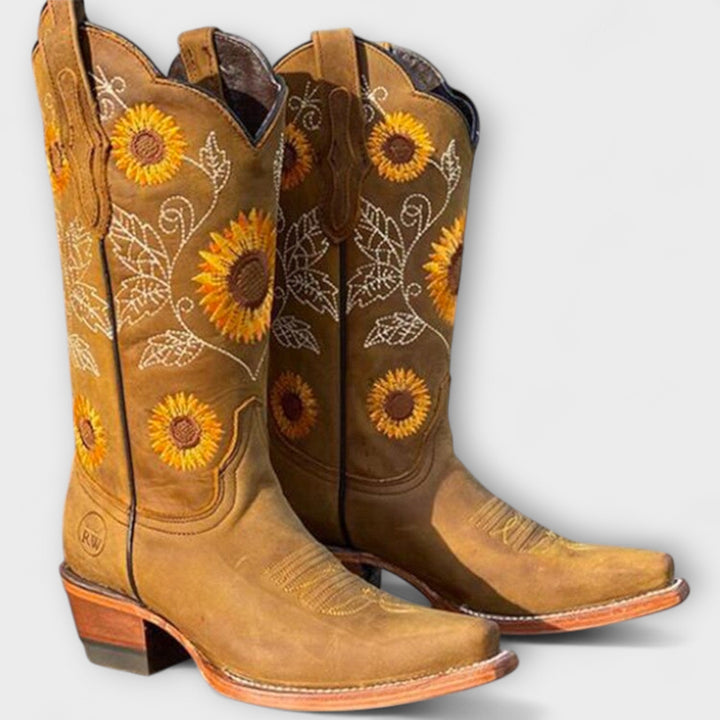 SUNHAVEN BOOTS | Bold Elegance - Ciara & Fiona
