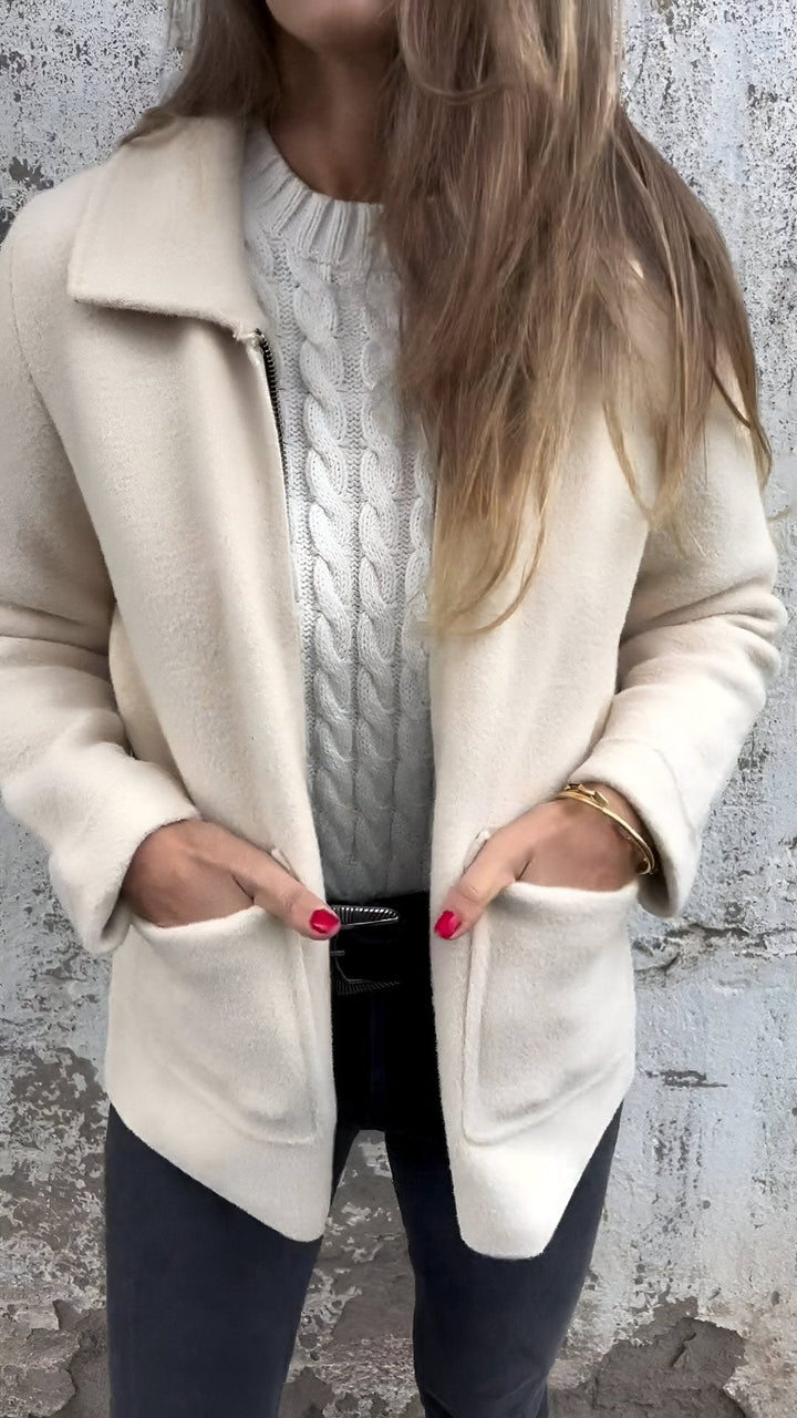Sutton | Stylish Lapel Zipper Jacket - Ciara & Fiona