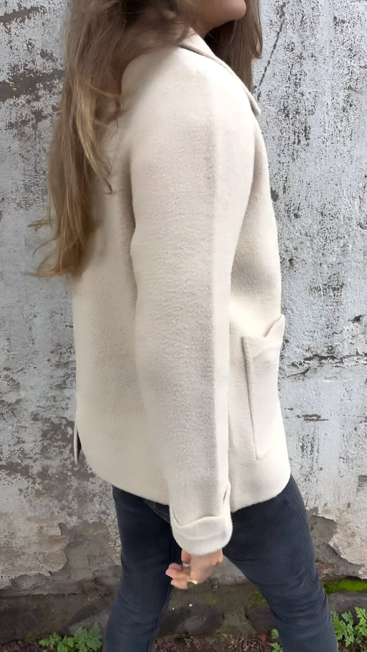 Sutton | Stylish Lapel Zipper Jacket - Ciara & Fiona
