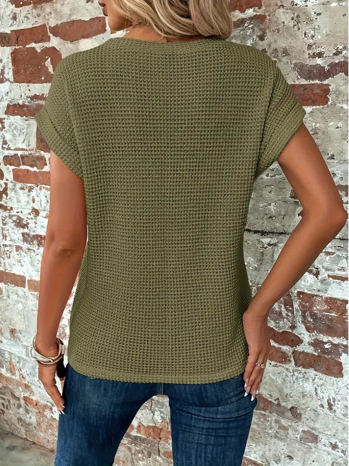 Vandelia | Casual T-Shirt - Ciara & Fiona