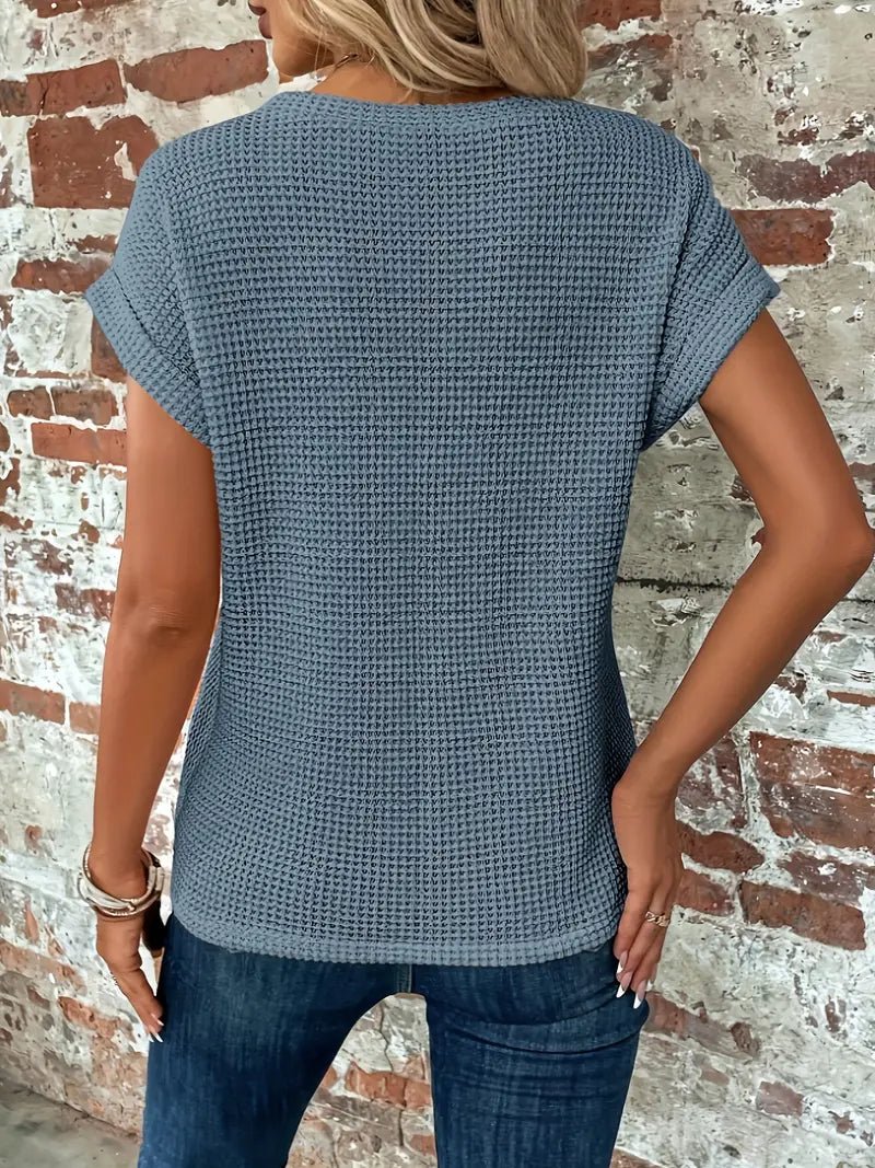 Vandelia | Casual T-Shirt - Ciara & Fiona
