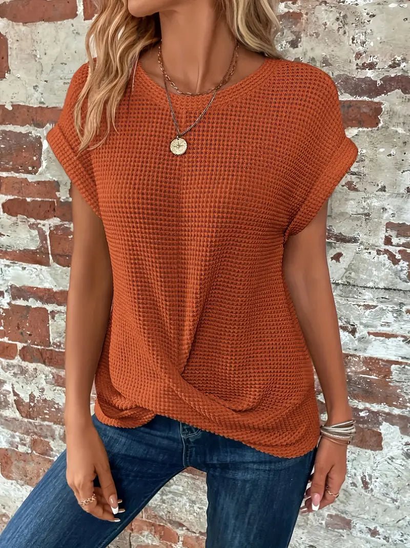 Vandelia | Casual T-Shirt - Ciara & Fiona