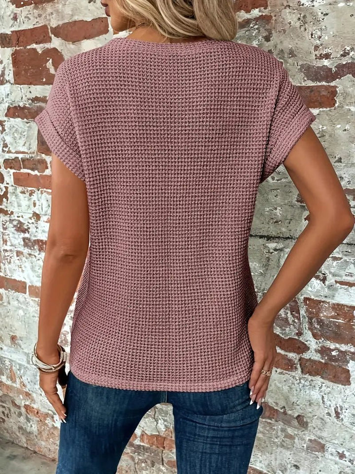 Vandelia | Casual T-Shirt - Ciara & Fiona
