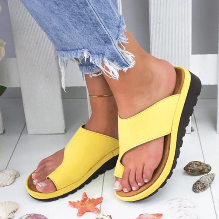 Vona | Comfortable Slippers - Ciara & Fiona